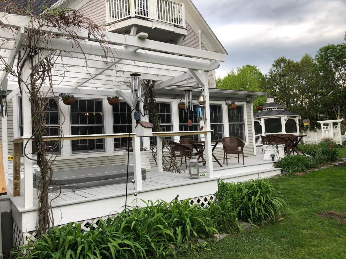 Phineas Swann Inn & Spa Montgomery Center Exterior photo